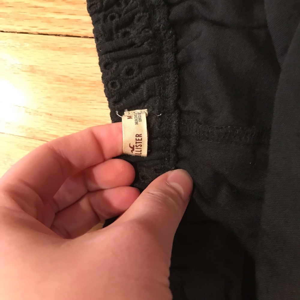 Hollister eyelet skirt - Picture 4 of 4